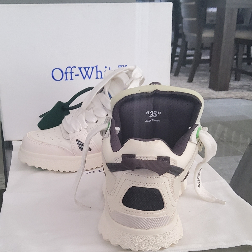 Off-White Women's Cream and Green Sneakers